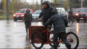 Lluvia en la Región Metropolitana: Declaran alerta para doce comunas a raíz del sistema frontal