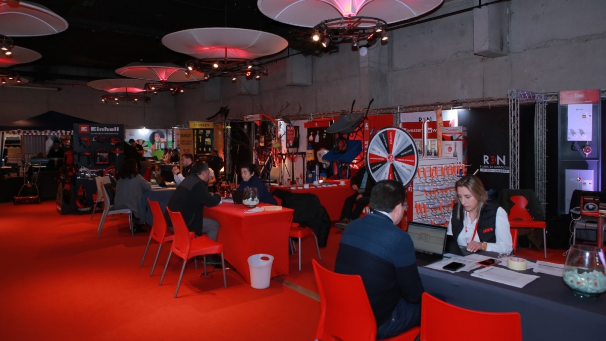 Tercera rueda de negocios 2023: Evento de MTS reunió a 48 socios y 54 proveedores de la red de ferreterías de Chile