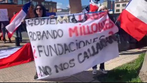 'Caso Lencería': Manifestantes realizan protesta en las afueras del Gobierno Regional del Biobío