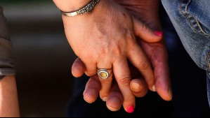 '¿Quieres pasar el resto de tu vida conmigo?': Sorprendió a su novia con romántico aviso en diario de La Serena