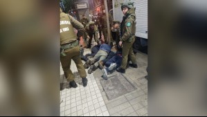 Robo frustrado a casa de cambio en Santiago centro: Seis sujetos fueron detenidos dentro del lugar