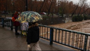 Lluvias en Santiago: Alejandro Sepúlveda anticipa 4 días de precipitaciones con 'río atmosférico' en la capital