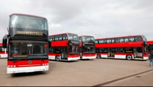 'Como en Londres': Así son los nuevos buses eléctricos de dos pisos que recorrerán Santiago