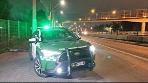 Sujetos huyen de Carabineros evitando fiscalización: Chocaron auto que tenía encargo por robo desde el 2020