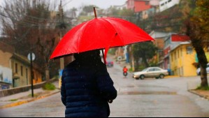 Lluvia en Santiago: Alejandro Sepúlveda anticipó hasta qué hora seguirán las fuertes precipitaciones en la capital