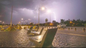 Emiten aviso de probables tormentas eléctricas para sectores precordilleranos y cordilleranos de tres regiones