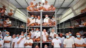 'La comida no es suficiente': Así es la megacárcel de Bukele en El Salvador a seis meses de su inauguración