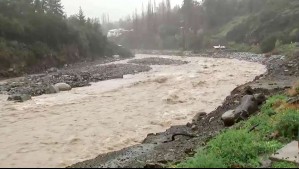 Turbiedad en ríos Maipo y Mapocho: Aguas Andinas comienza a utilizar reservas para asegurar el suministro