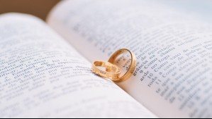 Nunca había tenido un novio: Mujer filipina se casó a los 70 años con un compañero del jardín infantil