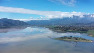 Así se ve la laguna de Aculeo tras el sistema frontal que terminó con su sequía