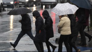 Lluvia en Santiago: Jaime Leyton anticipa precipitaciones para este domingo y lunes en la capital
