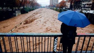 Delegada Presidencial y próximas lluvias en Santiago: 'El llamado es a mantener precauciones'