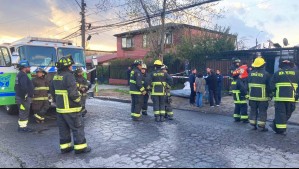 Mueren dos adultos mayores en incendio en Puente Alto: Nieto de 10 años se salvó gracias al consejo de su abuelo