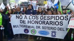 Trabajadores de la salud protestan por despidos masivos tras fin de la alerta sanitaria