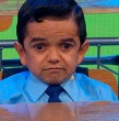 Revisa en detalle cuál es la edad de Hans Malpartida, el actor y comediante mejor conocido como Miguelito, que se hizo conocido por participar en Morandé con Compañía de Mega.