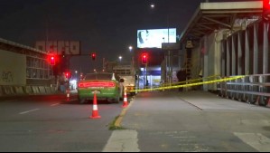Hombre fallece tras ser apuñalado frente a estación de Metro Santa Rosa