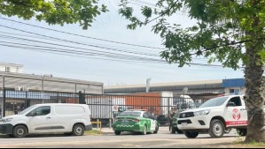 Violento asalto en Huechuraba: Cerca de 20 delincuentes con overoles asaltan empresa de productos tecnológicos
