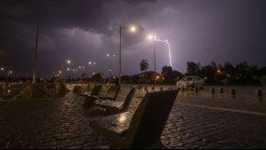 Senapred declara Alerta Temprana Preventiva por tormentas eléctricas en nueve comunas del país