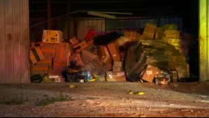 Detienen a tres delincuentes por robo a camión de encomiendas de Mercado Libre