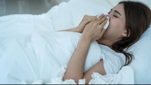 ¿Por qué los síntomas de la alergia empeoran durante la noche? Descubre cómo prevenirlos