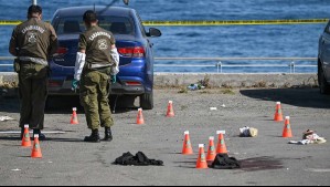 Dos personas fueron baleadas en la playa Caleta Abarca de Viña del Mar: Carabineros encontró 15 casquillos en el lugar