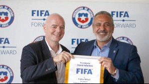 Presidente de la FIFA se reúne con Pablo Milad pero evita referirse a la exclusión de Chile como sede del Mundial 2030