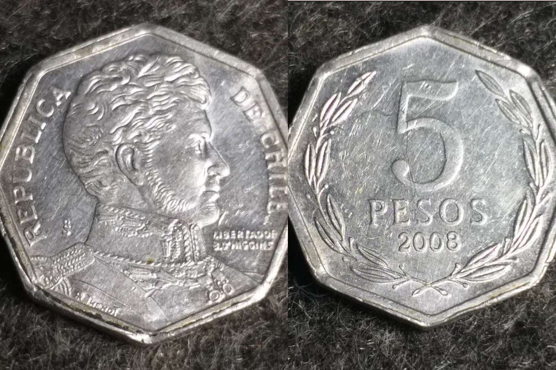 Moneda de $5 acuñada en aluminio que se podría vender hasta en $50.000 (@Erorr_Coins_Chile)