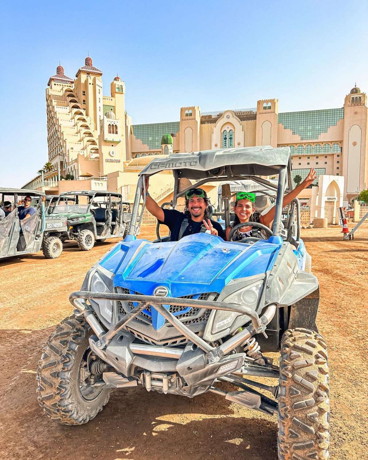 Ivonne y Antonio Macías, su pareja. (Instagram)