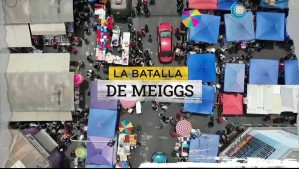 La batalla de Meiggs: Calles tomadas por toldos azules