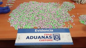 Decomisan más de 20 mil pastillas de éxtasis en el aeropuerto de Santiago: Es la incautación más grande del año