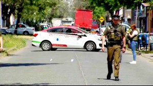 Conductor fue baleado tras sufrir encerrona en Quinta Normal: Delincuentes le dispararon afuera de dos colegios