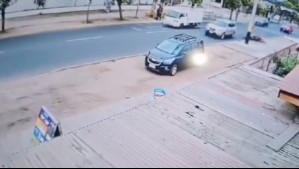 Carabineros revela video de atropello a motociclista: Conductor se mantiene prófugo tras escapar sin prestar auxilio