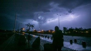 Emiten aviso por tormentas eléctricas para la RM y otras dos regiones del país