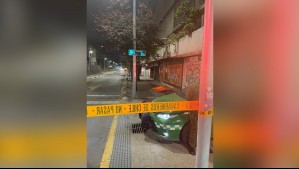 Hombre muere tras recibir golpiza en Santiago centro: Víctima fue agredida por dos personas