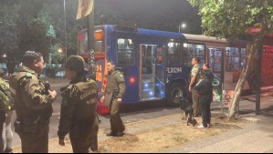 Carabinero repele a tiros un asalto al interior de un bus del Sistema RED: Un delincuente resultó herido