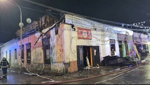 Incendio afecta cocinería en Recoleta: Animales que estaban dentro del local no pudieron ser rescatados