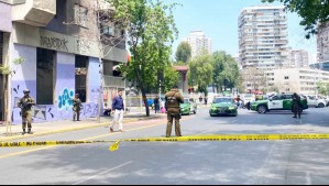 Dos delincuentes son baleados por carabinero tras asaltar a padre e hijo que salían de un banco