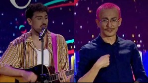 'Ando, pa ti, canciones cantando': Diego Urrutia incluye el genéro urbano en lengua de señas en su rutina en la Teletón