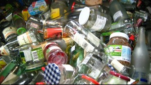 ¿Lo estás haciendo bien? Así es cómo deberías botar vidrios en la basura