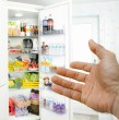 Conoce qué es lo que te puede suceder si utilizas artefactos electrónicos mientras no te encuentras descalzo, y cuáles son las recomendaciones de los expertos en el tema.