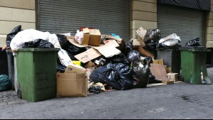 Seremi de Salud cursa sumario sanitario a Municipalidad de Santiago por las 3 mil toneladas de basura acumulada