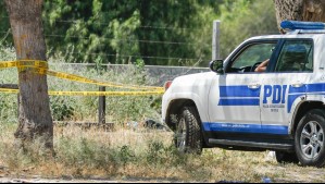 Dueño de casa está en riesgo vital tras ser baleado por asaltantes que entraron a su parcela en Pirque