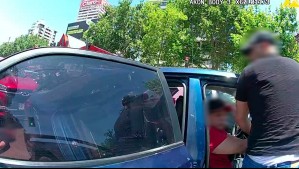 'No muevo nada los pies': Líder de banda que robaba a vehículos estacionados era discapacitado y tenía 16 reiteraciones