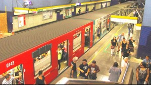 Metro de Santiago restablece servicio en Línea 2