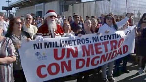 'Es un peligro': Vecinos de La Granja protestan pidiendo mejoras en estación de Metro Santa Rosa