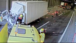 Accidente múltiple genera enorme taco en autopista General Velásquez: Hay camiones y autos involucrados