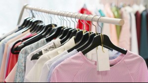 Conocida tienda venderá ropa por kilo desde $4.990: ¿Cómo puedo comprar?