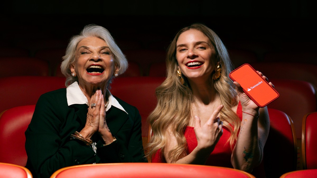 Lita y Alison Mandel protagonizan nueva campaña de Santander que busca impulsar la educación financiera