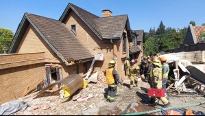 Video muestra impresionante choque de camión betonero contra una casa en Lo Barnechea