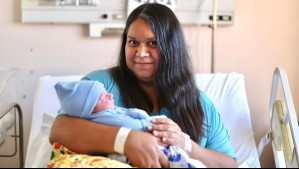Primera guagua nacida este 2024: Ministras visitaron a Samuel en el Hospital San José